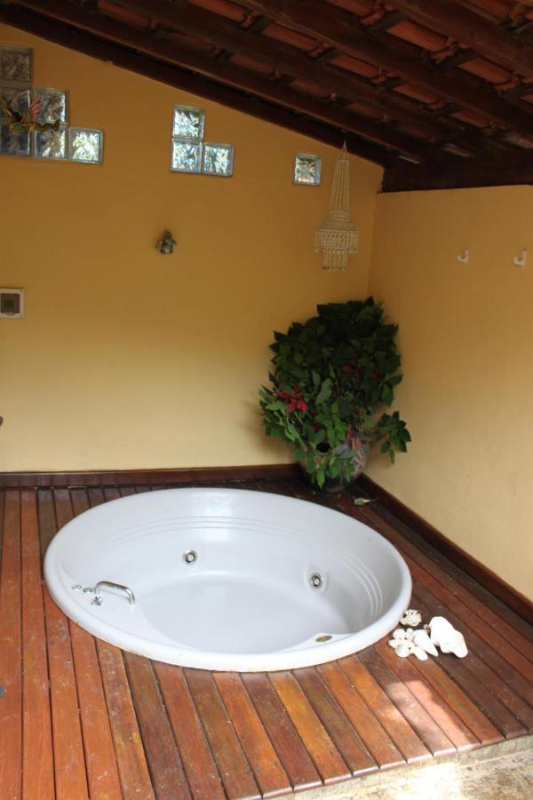 Piscina Climatizada, Jacuzzi E Com Grande Area Verde 우바투바 외부 사진