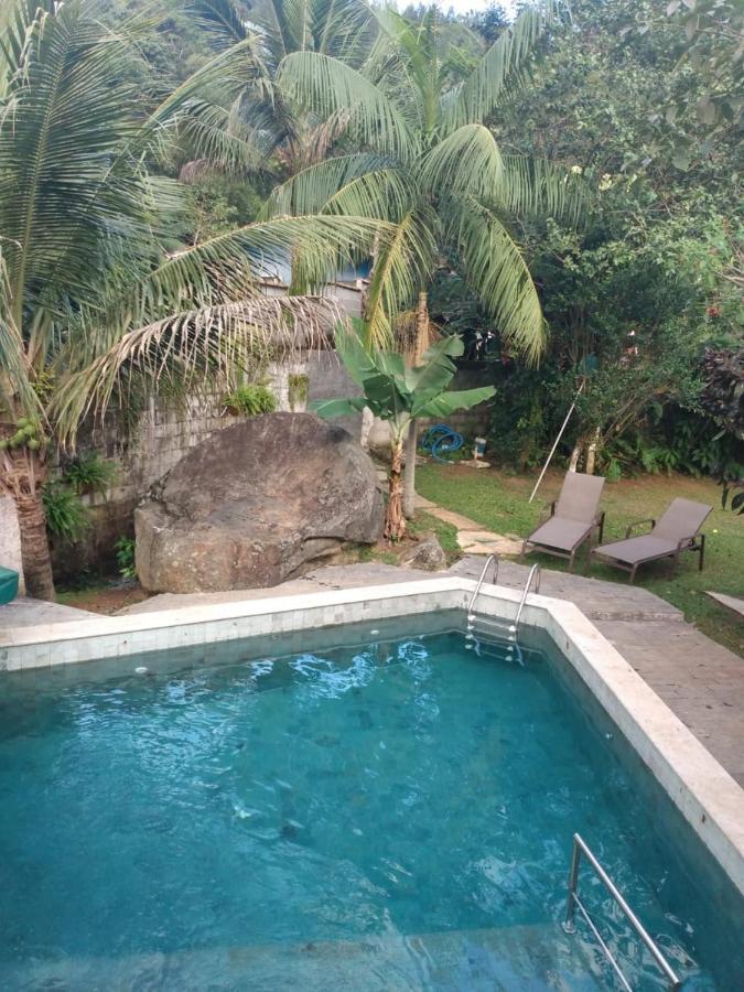 Piscina Climatizada, Jacuzzi E Com Grande Area Verde 우바투바 외부 사진
